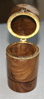 Lidded box by Wally Green